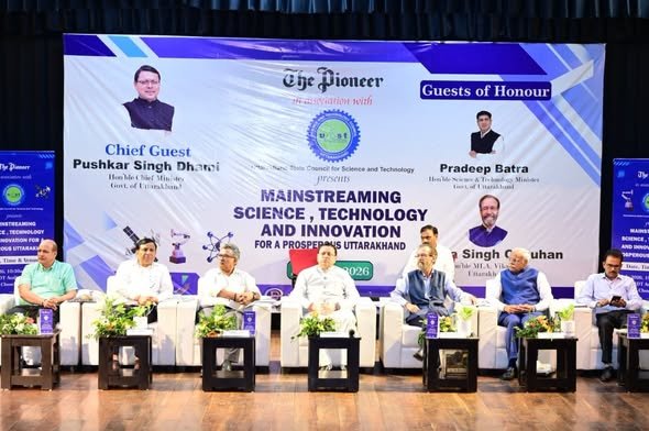 मुख्यमंत्री  पुष्कर सिंह धामी ने आज पायनियर समाचार पत्र समूह एवं यूकॉस्ट के तत्वावधान में IRDT सभागार में आयोजित “Mainstreaming Science, Technology and Innovation for a Prosperous Uttarakhand” कार्यक्रम