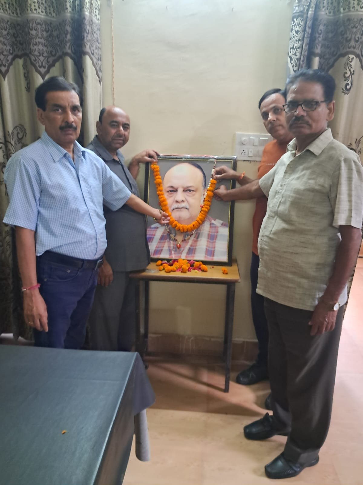 डॉ. नागेंद्र स्वरूप की जयंती पर भावुक हुआ डीएवी इंटर कॉलेज का माहौल