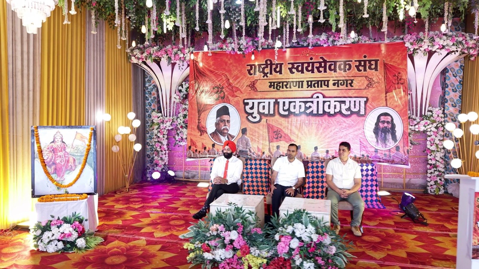 राष्ट्र और समाज के प्रति जिम्मेदारी निभाएं युवा : धनंजय