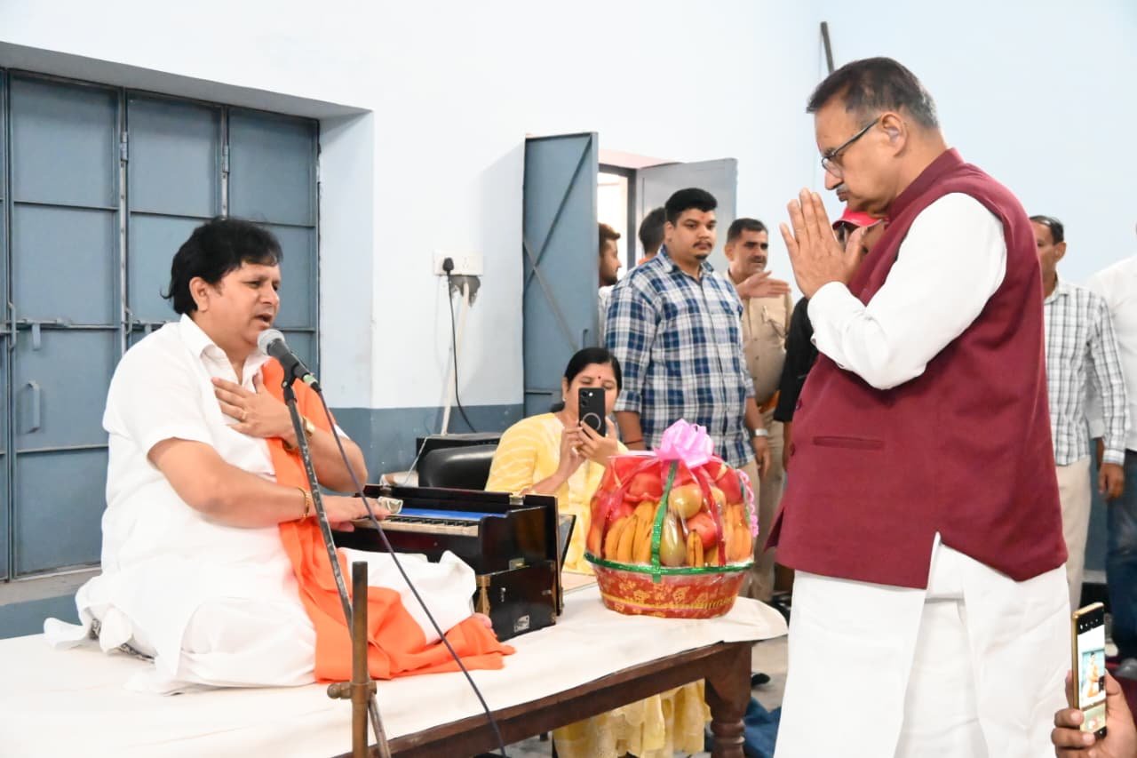 वैदिक रामायण कथा के समापन कार्यक्रम में शामिल हुए कैबिनेट मंत्री गणेश जोशी, भगवान श्रीराम के आदर्शों को जीवन में अपनाने का किया आह्वान