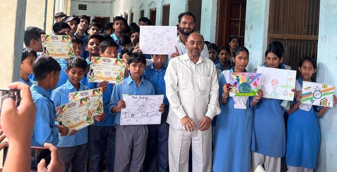सेवा संकल्प अभियान में प्रतिभाशाली विद्यार्थियों को किया सम्मानित